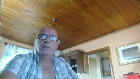 Maurice online show from May 22, 12:43 pm