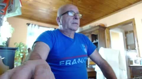Maurice online show from July 31, 2:05 pm