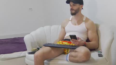 mauro_real_man online show from February 18, 6:49 pm