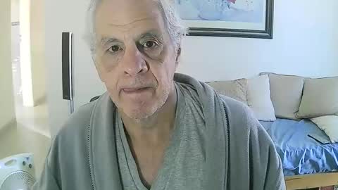 max_2017 online show from April 11, 1:58 pm