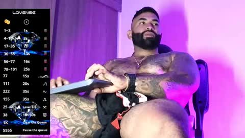 max__prada online show from October 28, 1:30 am