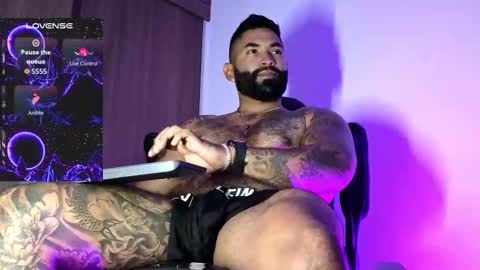 max__prada online show from October 10, 2:27 am