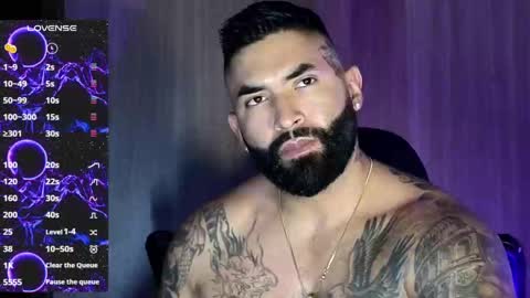 max__prada online show from October 7, 3:10 am