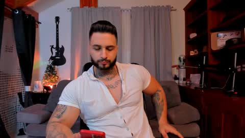 max D. online show from December 20, 11:26 pm