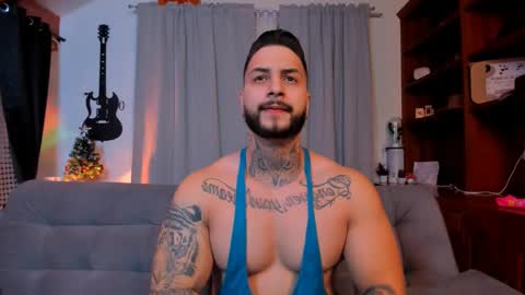 max D. online show from December 20, 1:22 pm