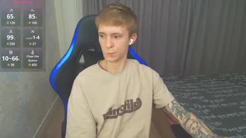 Max Gen with tats 24years  And Ethan without tats 20 years online show from January 31, 11:13 pm