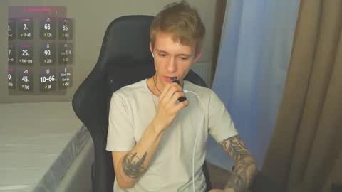 Max Gen with tats 24years  And Ethan without tats 20 years online show from February 28, 3:04 pm