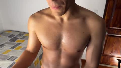 Max Lancaster online show from March 6, 10:47 pm