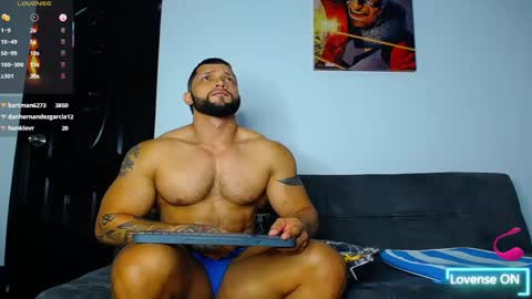 Snapshot of max_mayer chatting on February 24, 8:27 am Maximo Mayer online show from February 24, 8:27 am