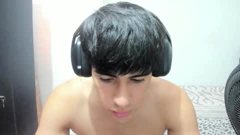 Snapshot of max_miller66 chatting on October 11, 4:55 pm Max online show from October 11, 4:55 pm