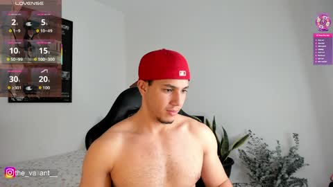 max_valiant1 online show from April 4, 4:20 am