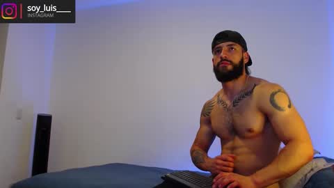 max_xl_ online show from November 30, 9:28 pm