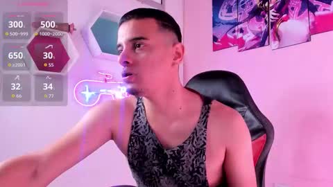 Maximiliano online show from December 22, 9:23 pm