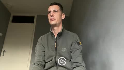 Max online show from March 11, 3:45 pm