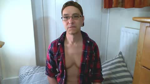 Max Davies online show from May 27, 11:51 am