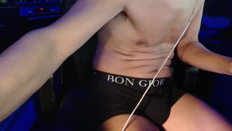 Maxel F online show from October 4, 5:40 pm