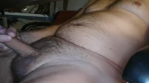 Snapshot of maxhot2556 chatting on September 18, 6:37 am maxhot2556 online show from September 18, 6:37 am