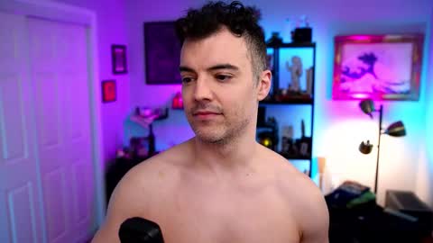 Max Hughes online show from February 20, 4:42 am