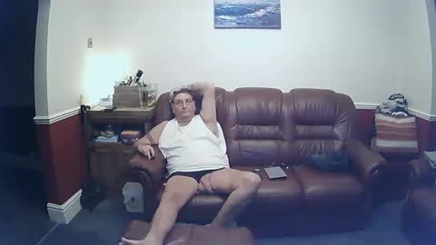 MAX online show from January 5, 9:36 pm