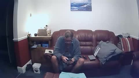 MAX online show from September 14, 10:45 pm