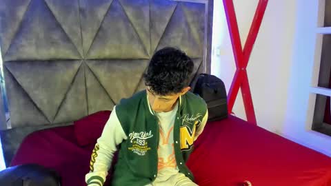 Snapshot of maximo_romano chatting on October 20, 7:18 pm Maximo online show from October 20, 7:18 pm