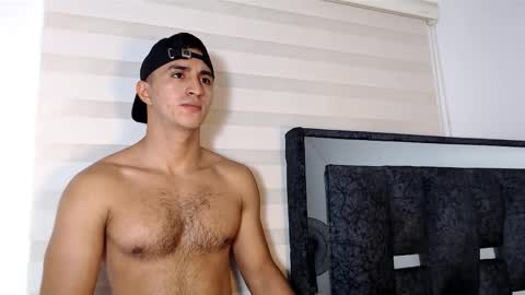 Maximo Sebastian online show from March 14, 3:35 am