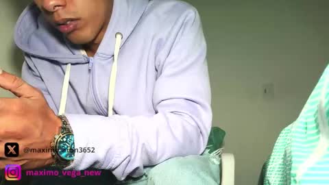 Maximo Aron Vega online show from September 20, 9:04 pm