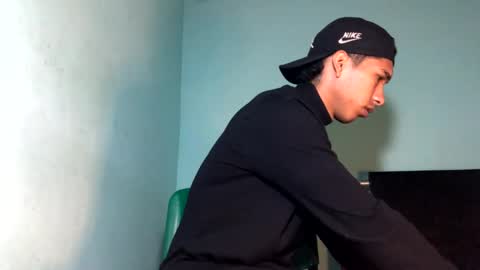 Maximo Aron Vega online show from February 5, 11:44 am