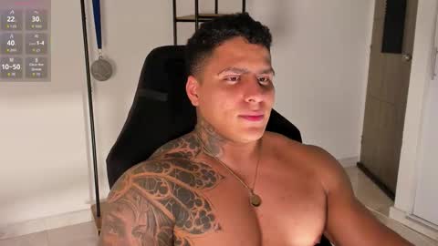 Maximoscott online show from September 15, 11:39 pm