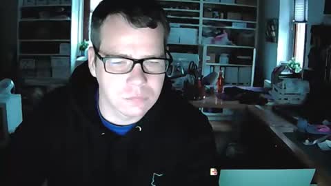 maximum1989 online show from November 10, 7:02 am