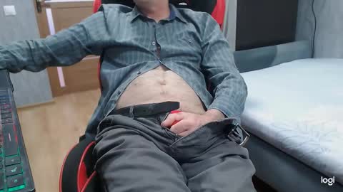 maximus3334 online show from March 13, 11:18 am