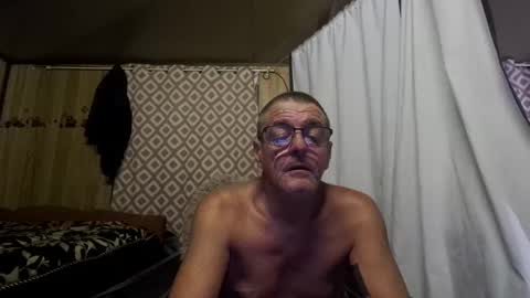 Max online show from February 23, 9:17 am