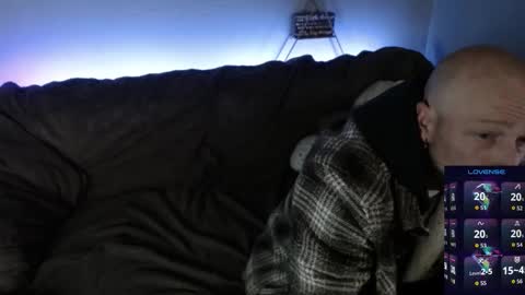 MaxRouger online show from November 2, 6:50 am