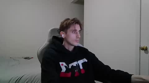 Max Ryder online show from December 17, 1:57 am