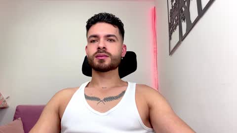 Snapshot of maxtowers chatting on January 16, 7:52 pm Maxi online show from January 16, 7:52 pm