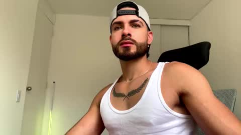 Snapshot of maxtowers chatting on September 30, 8:12 pm Maxi online show from September 30, 8:12 pm