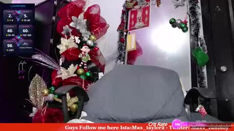 Snapshot of maxx_hot21cm chatting on December 17, 3:06 am Hey Iam Max online show from December 17, 3:06 am