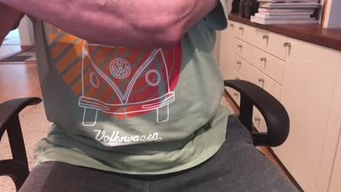 Max online show from September 10, 6:23 am