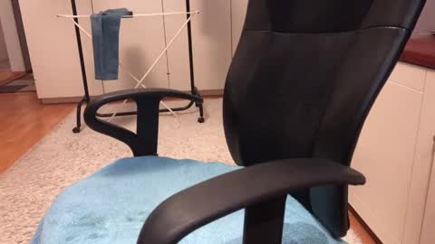 Max online show from January 9, 6:48 am