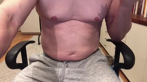 Max online show from January 21, 5:39 am