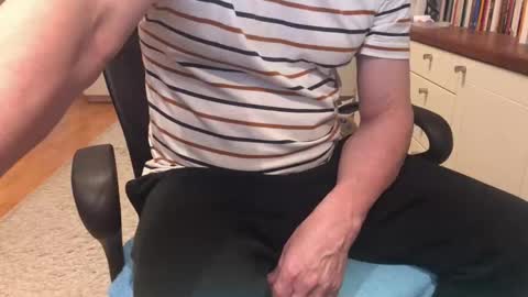 Max online show from February 10, 7:02 am