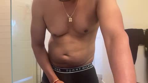 maxxx4242 online show from February 6, 9:23 pm