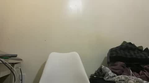 Snapshot of mayhemnz chatting on October 13, 8:20 am MayhemNZ online show from October 13, 8:20 am