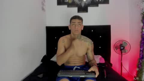 maykel_and_mike online show from December 22, 10:34 am