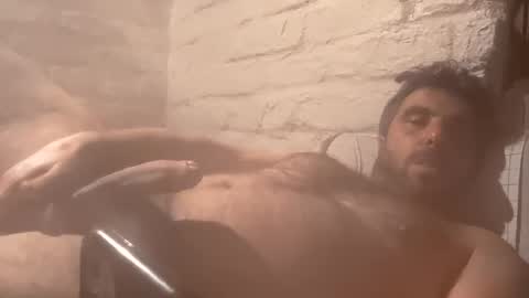 Snapshot of mazl0w chatting on September 13, 6:53 pm mazl0w online show from September 13, 6:53 pm