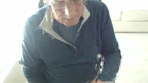 Snapshot of mbeastie chatting on March 6, 7:43 pm Beastie online show from March 6, 7:43 pm