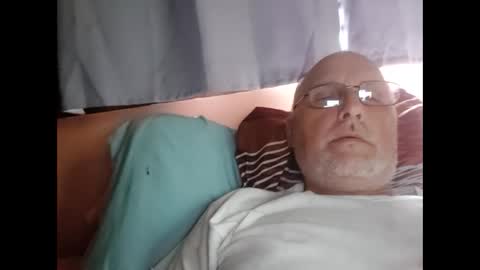 Snapshot of mbravo420 chatting on October 13, 7:20 pm mbravo420 online show from October 13, 7:20 pm