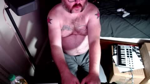 Darren online show from December 5, 4:41 am