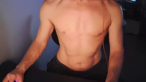 mcnutt1178 online show from December 5, 6:53 am