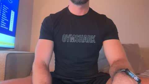 mcr8080 online show from April 1, 5:53 am